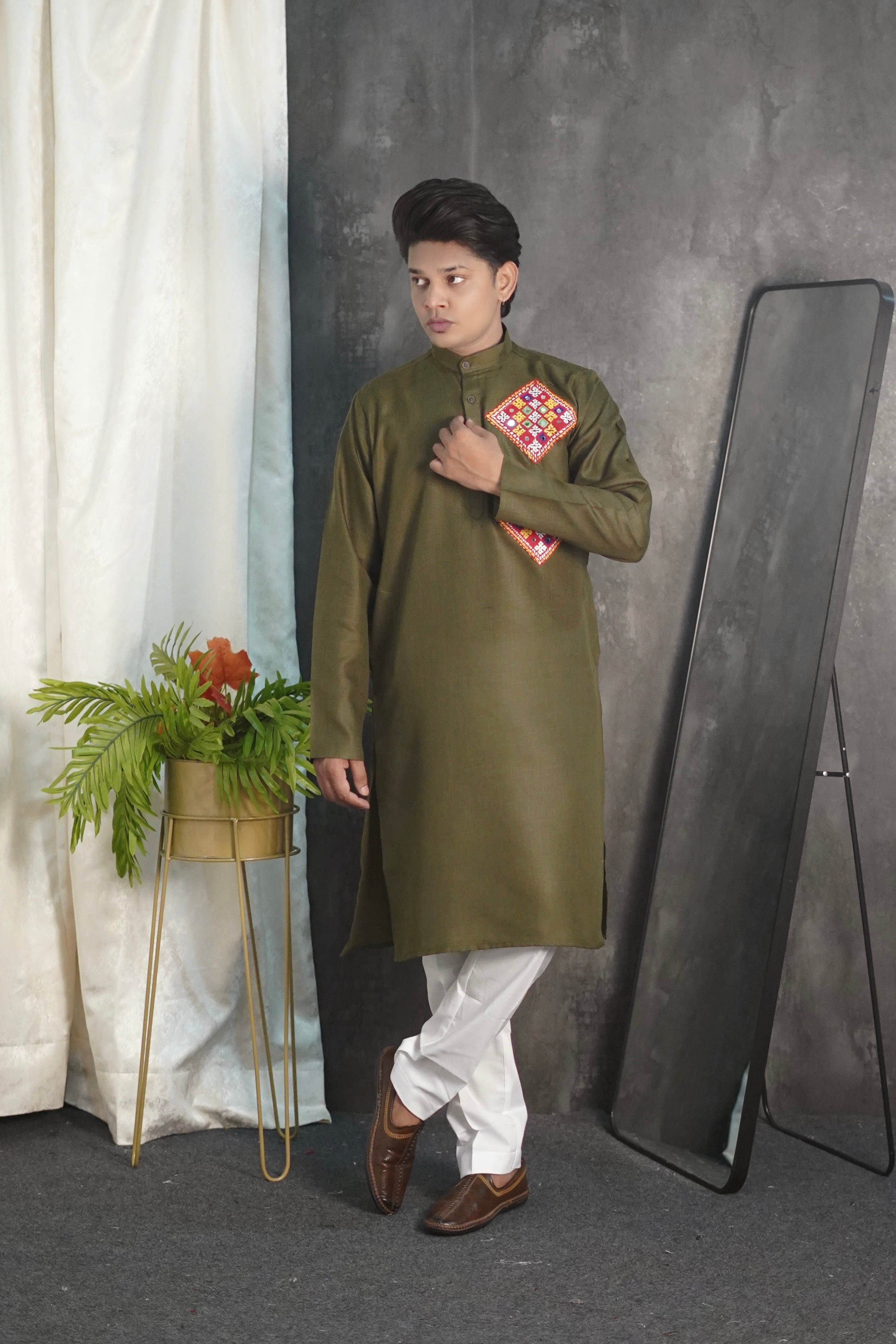 Kutchi Embroidered Bronze Kurta
